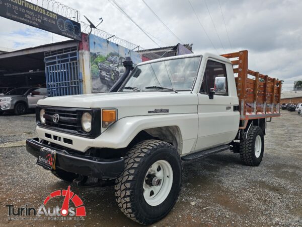 Toyota land cruiser diesel 4200 4x4 estacas 1999